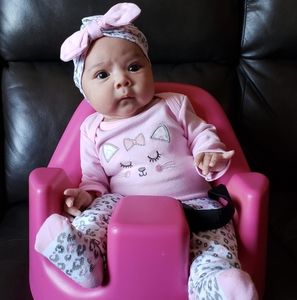 Meet your Posher, Dawna